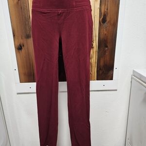 Chic Burgundy Women's Leggings